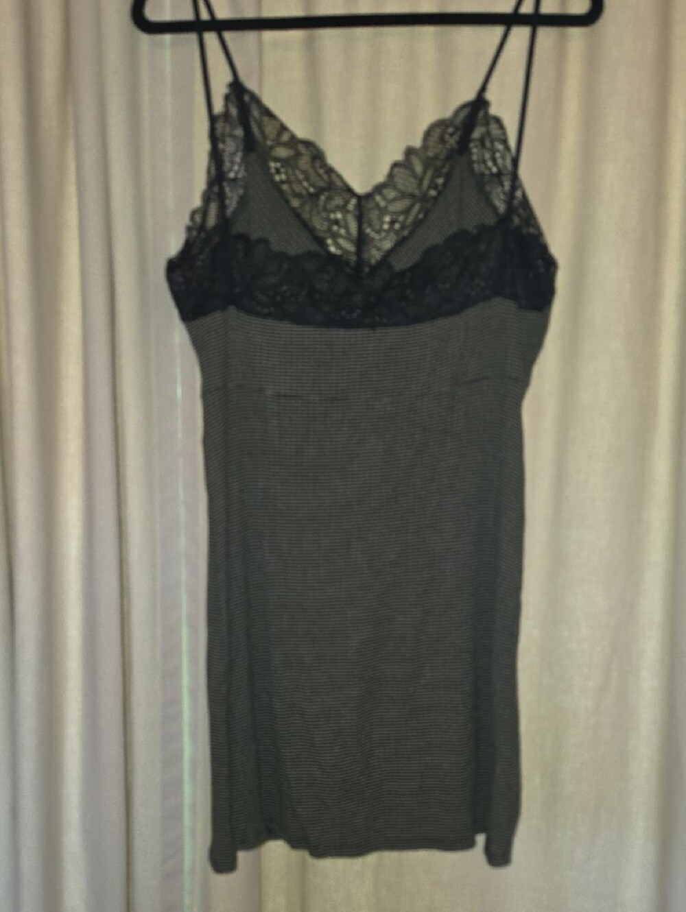 Lace Trim Black And Dark Green Sleeveless Slip Chemise - Picture 4 of 5